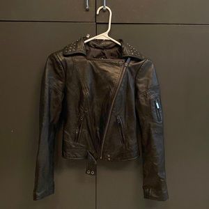bebe leather jacket !!